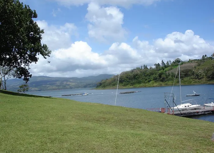Lodge Arenal Lake Front & View Cottages Tilarán
